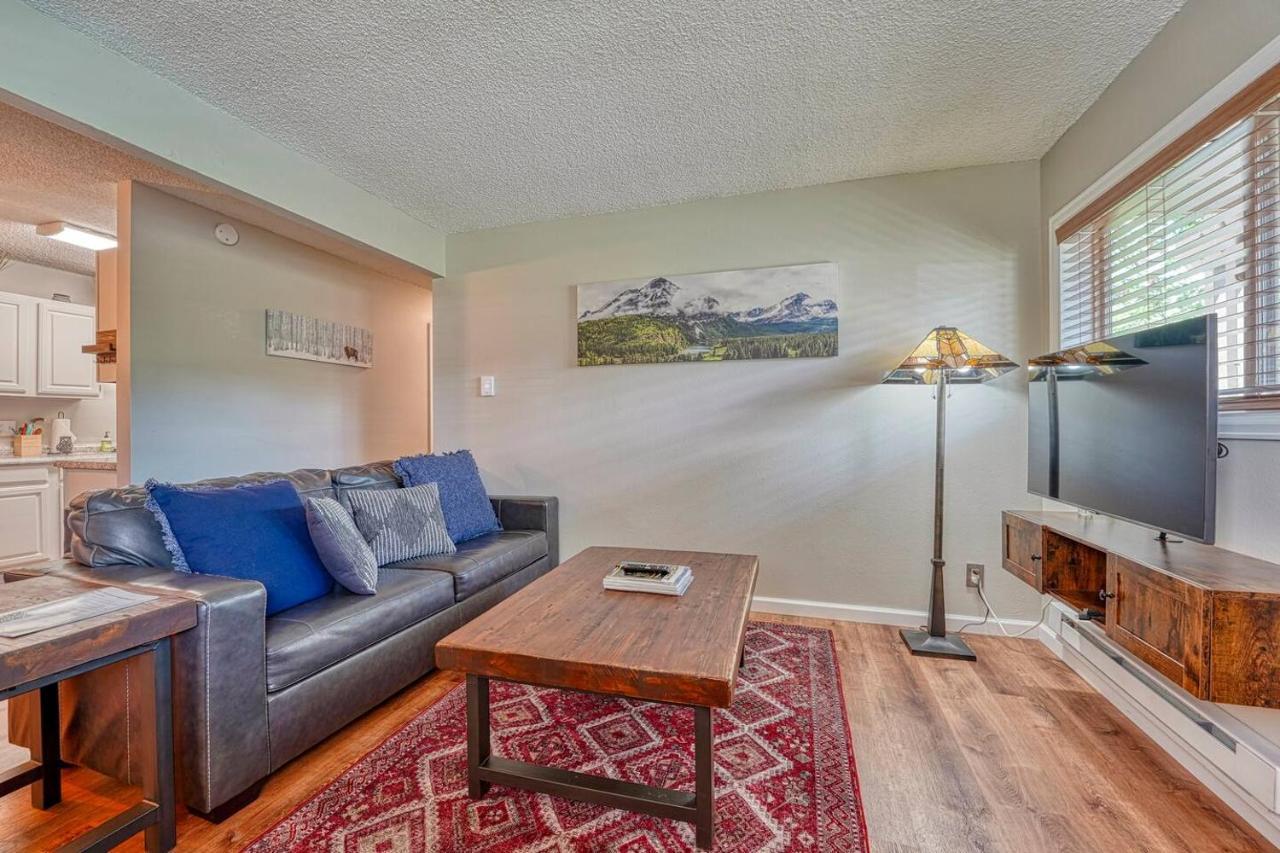 Riverfront Family-Friendly Condo 埃文 外观 照片